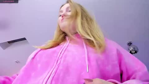 AshleyJonse online show from 2, 12, 2025