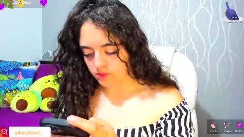 .. Ashley .. online show from 17, 12, 2025