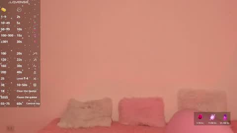 Snapshot of ashleyroys_111 chatting on 29, 6, 2026 dahiana online show from 29, 6, 2026