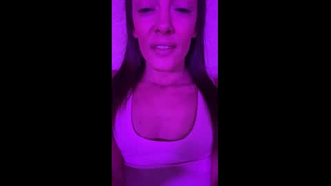 Ashley online show from 12, 10, 2025