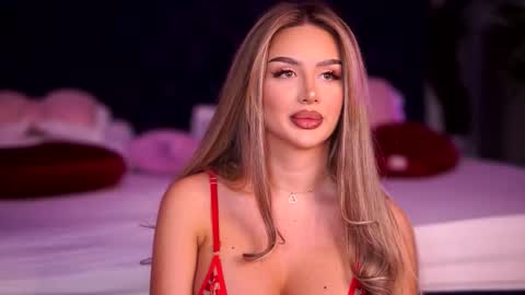 Snapshot of ashleysinnx chatting on 4, 11, 2025 Ashley online show from 4, 11, 2025