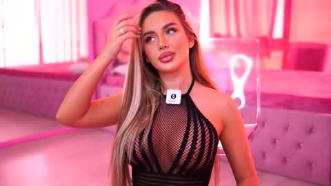 Snapshot of ashleysinnx chatting on 25, 11, 2025 Ashley online show from 25, 11, 2025