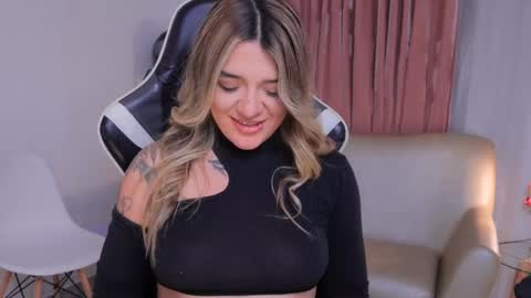 Ashley Lauren online show from 3, 10, 2025