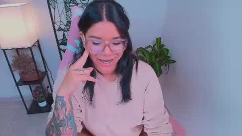 Snapshot of ashleyy18__ chatting on 1, 7, 2026 Ashleyy18 online show from 1, 7, 2026