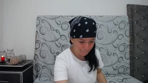 Snapshot of ashly_93 chatting on 24, 1, 2025 engel online show from 24, 1, 2025