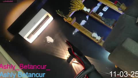 Ashly Betancur  online show from 12, 3, 2025