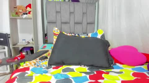 Ashley online show from 27, 2, 2025