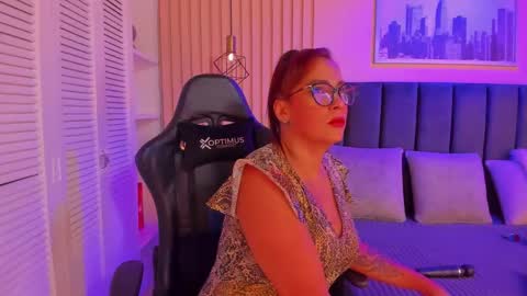 Snapshot of ashlye_miller_ chatting on 12, 1, 2025 ashlye_miller_ online show from 12, 1, 2025