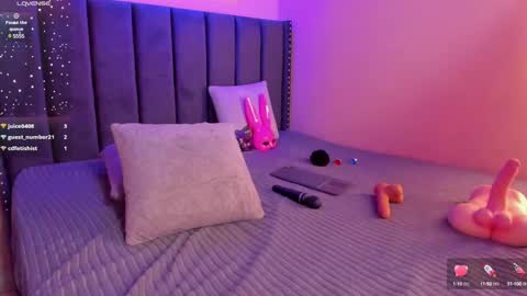 Snapshot of ashlye_miller_ chatting on 17, 1, 2025 ashlye_miller_ online show from 17, 1, 2025