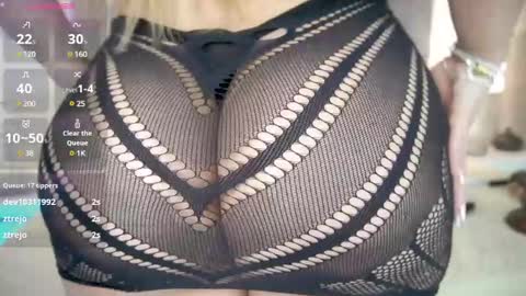 Snapshot of ashlye_stone chatting on 28, 1, 2025 Paula Baleta online show from 28, 1, 2025