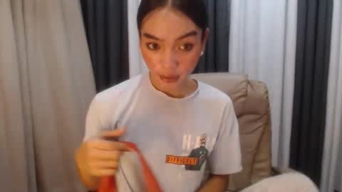 asian_cassy online show from 8, 4, 2026