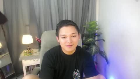 Snapshot of asian_handsomexx chatting on 19, 11, 2025 asian_handsomexx online show from 19, 11, 2025