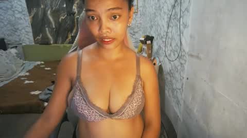 Snapshot of asian_janeth chatting on 4, 6, 2026 im janeth single mom online show from 4, 6, 2026