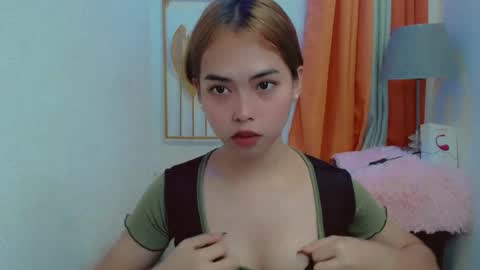 Snapshot of asian_pinay_oldlover chatting on 28, 6, 2026 Angel online show from 28, 6, 2026
