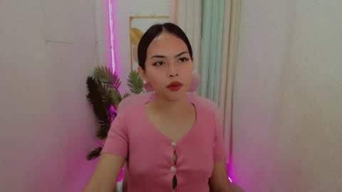 Snapshot of asian_pinay_oldlover chatting on 2, 8, 2026 Angel online show from 2, 8, 2026