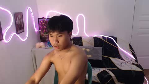 Snapshot of asian_prince_of_cock chatting on 4, 10, 2025 Prince online show from 4, 10, 2025