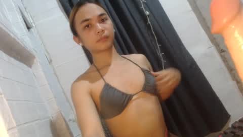 Snapshot of asian_reyshell chatting on 17, 1, 2025 Reyshell online show from 17, 1, 2025