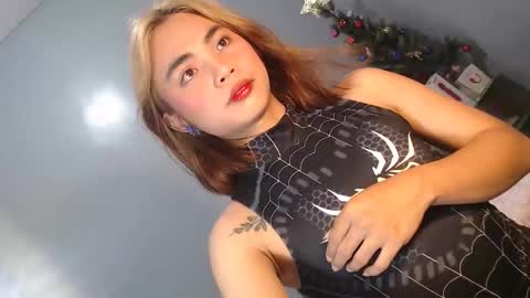 Snapshot of asian_reyshell chatting on 18, 1, 2026 Reyshell online show from 18, 1, 2026