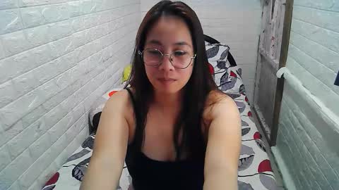 Snapshot of asian_sexydimples chatting on 10, 10, 2025 Trixie online show from 10, 10, 2025