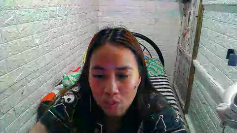 Snapshot of asian_sexydimples chatting on 6, 11, 2025 Trixie online show from 6, 11, 2025