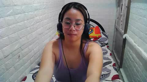 Snapshot of asian_sexydimples chatting on 18, 11, 2025 Trixie online show from 18, 11, 2025
