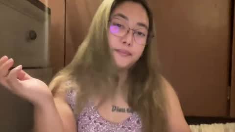 Snapshot of asianbunny10 chatting on 28, 6, 2026 Curvy online show from 28, 6, 2026