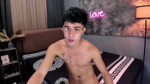 asiancum_peter online show from 1, 10, 2025