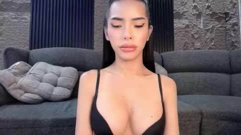 asianhugecockcindy online show from 15, 3, 2026