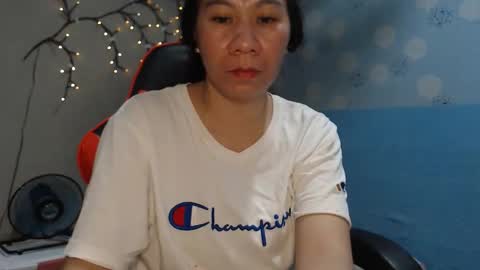 Snapshot of asianindulgent chatting on 2, 11, 2025 AMARA online show from 2, 11, 2025