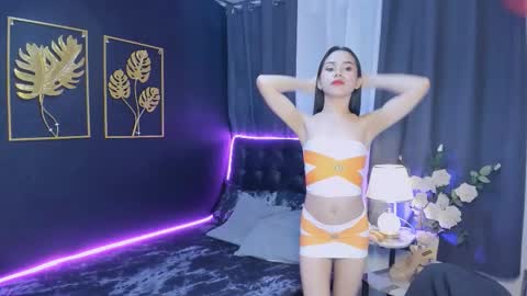 Snapshot of asianpetitefucker01 chatting on 5, 11, 2025 asianpetitefucker01 online show from 5, 11, 2025