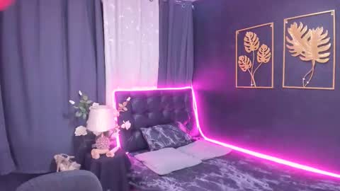 Snapshot of asianpetitefucker01 chatting on 18, 11, 2025 asianpetitefucker01 online show from 18, 11, 2025