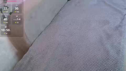 AsianQKim online show from 9, 10, 2025