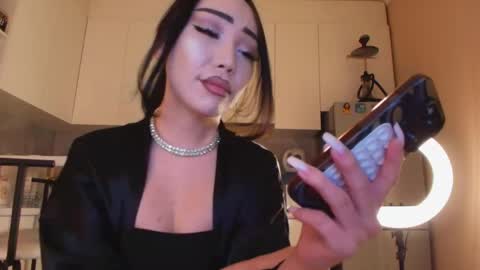 Min-Ah online show from 7, 6, 2026