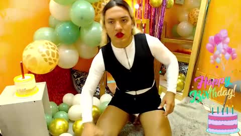 Snapshot of aslyhernandez chatting on 16, 1, 2025 ASLY online show from 16, 1, 2025