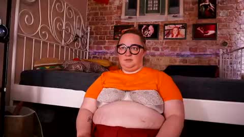 Snapshot of assgives chatting on 10, 6, 2026 Eva online show from 10, 6, 2026