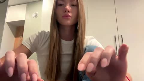 DiLuna online show from 4, 4, 2026