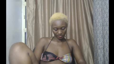 Assy girl25 online show from 29, 5, 2026