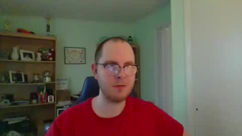 Snapshot of astg94 chatting on 20, 10, 2025 Andrew or Smiley Read the message in bold above the bio design for info on the situation. online show from 20, 10, 2025