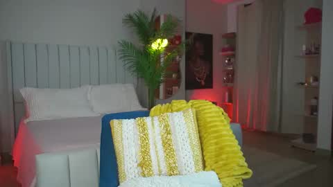 Snapshot of astrea_1 chatting on 24, 9, 2025 Astrea online show from 24, 9, 2025