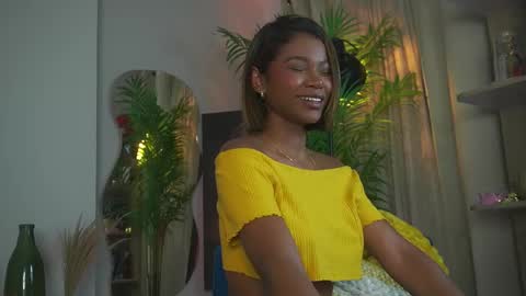 Snapshot of astrea_1 chatting on 10, 10, 2025 Astrea online show from 10, 10, 2025