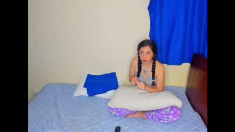 Snapshot of astredad2025 chatting on 21, 11, 2025 Mag and Molly online show from 21, 11, 2025