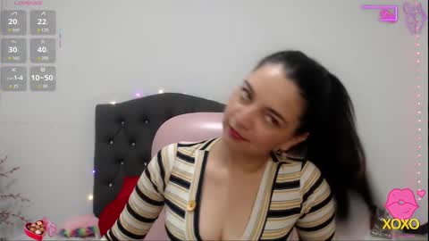 Snapshot of astrolover_ chatting on 8, 10, 2025 camila online show from 8, 10, 2025