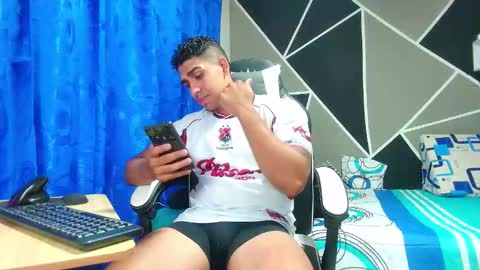 Snapshot of astromgrey chatting on 8, 10, 2025 Astrom model independent online show from 8, 10, 2025