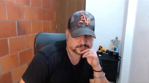 Snapshot of astton_nick chatting on 4, 1, 2025 Nick Astton online show from 4, 1, 2025