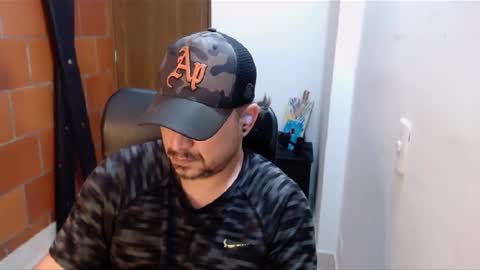 Snapshot of astton_nick chatting on 8, 2, 2025 Nick Astton online show from 8, 2, 2025