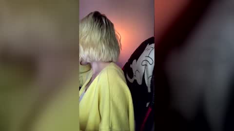 Snapshot of asya_new chatting on 17, 12, 2025 asya_new online show from 17, 12, 2025