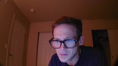 Snapshot of asylem06 chatting on 27, 7, 2026 asylem06 online show from 27, 7, 2026