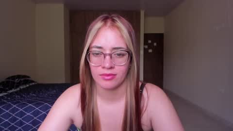 atenas online show from 15, 2, 2025