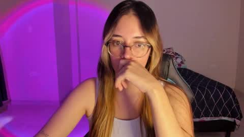 atenas online show from 8, 11, 2025