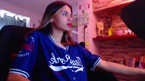 Atenea online show from 21, 2, 2025